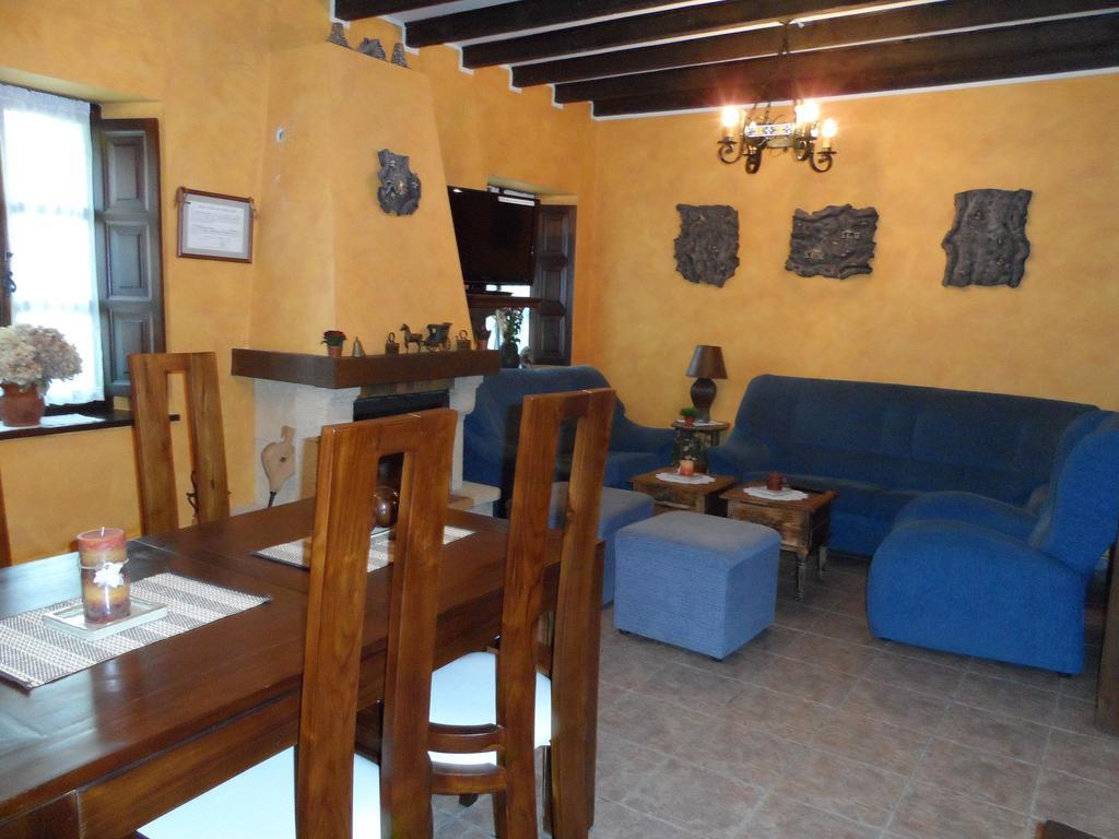 Casa El Campu Guest House Infiesto Ngoại thất bức ảnh
