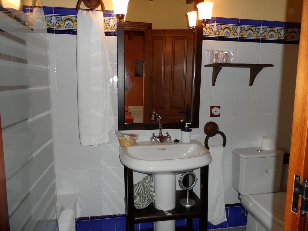 Casa El Campu Guest House Infiesto Phòng bức ảnh